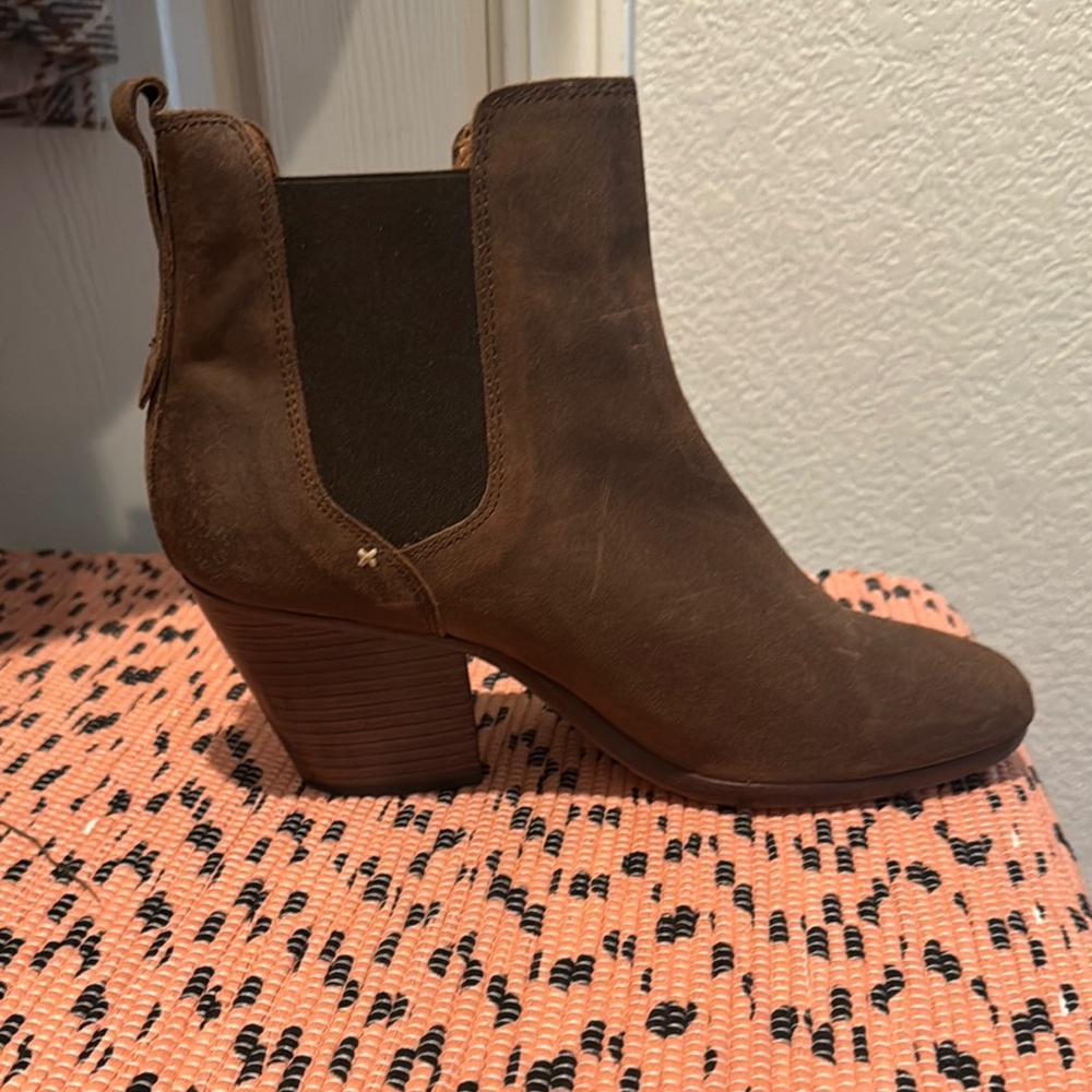 Brown Chelsea Boots - Picture 4 of 4